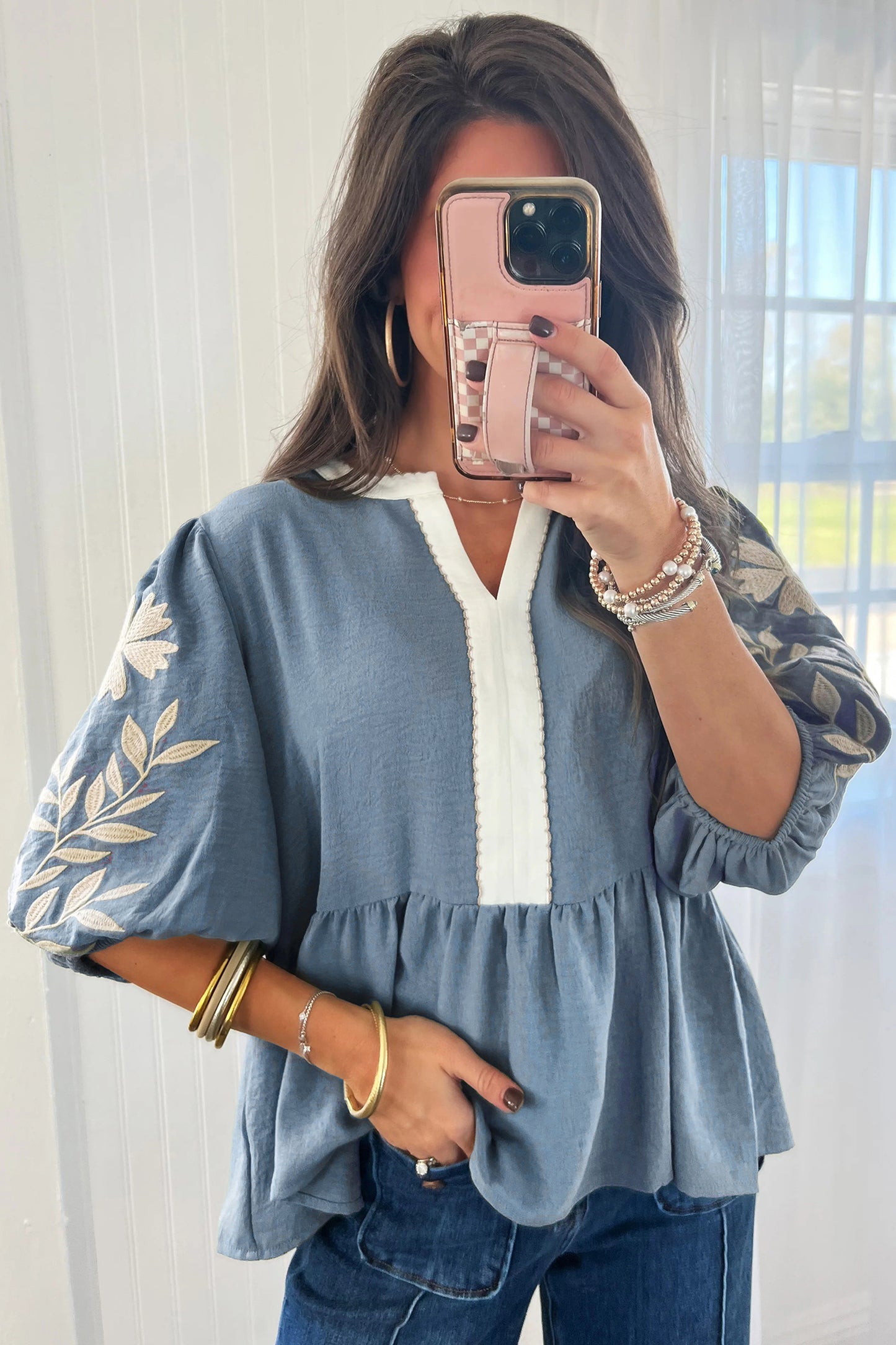 Embroidered Puff Sleeve Blouse