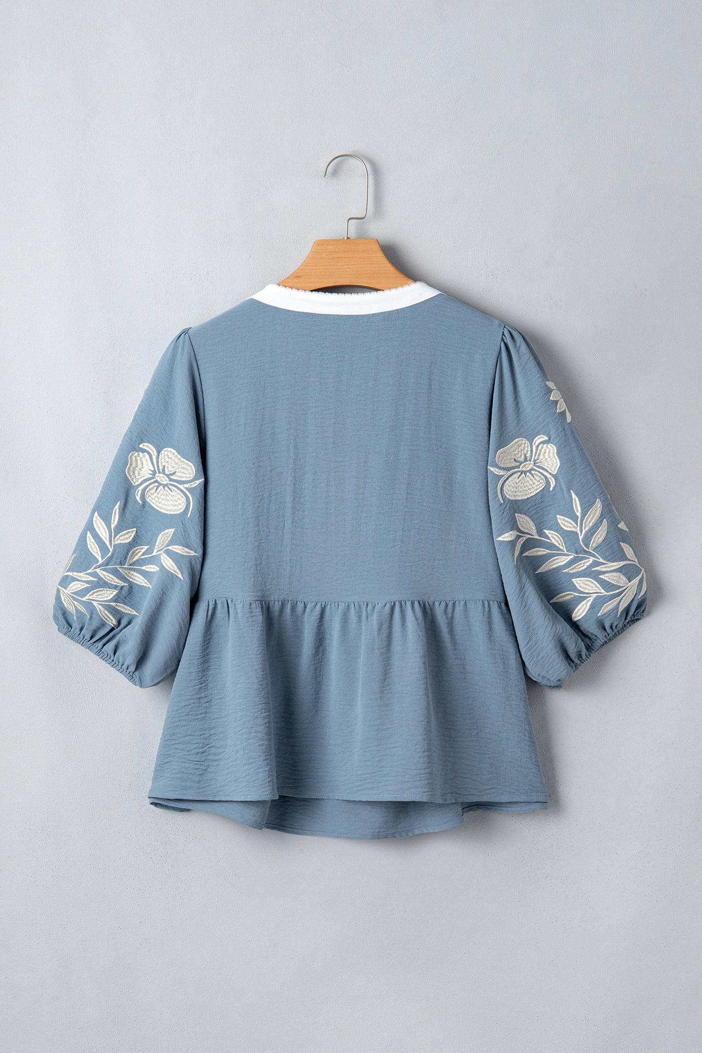Embroidered Puff Sleeve Blouse