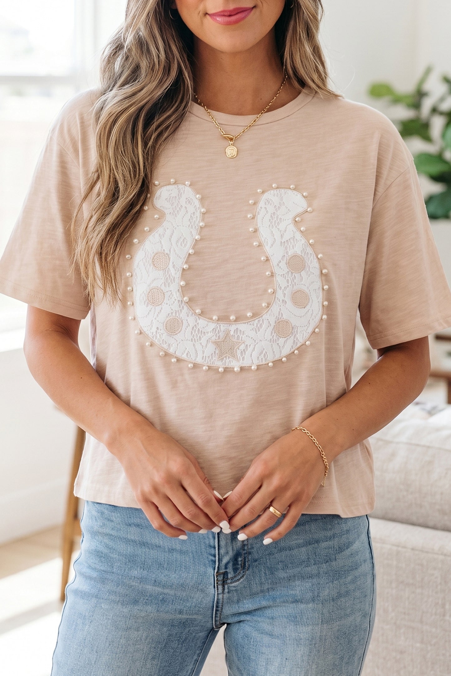 Pearl & Lace Horseshoe Tee