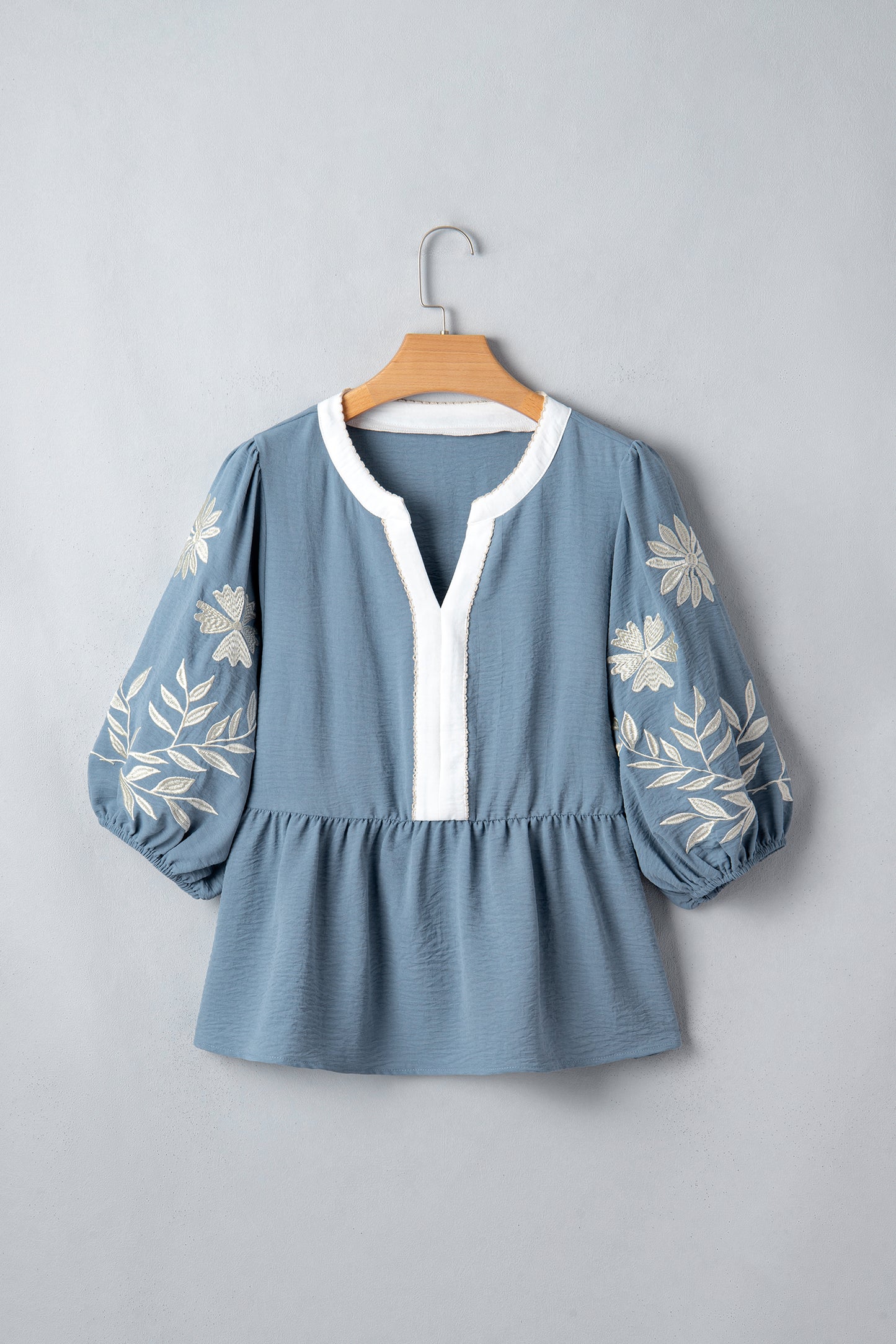 Embroidered Puff Sleeve Blouse