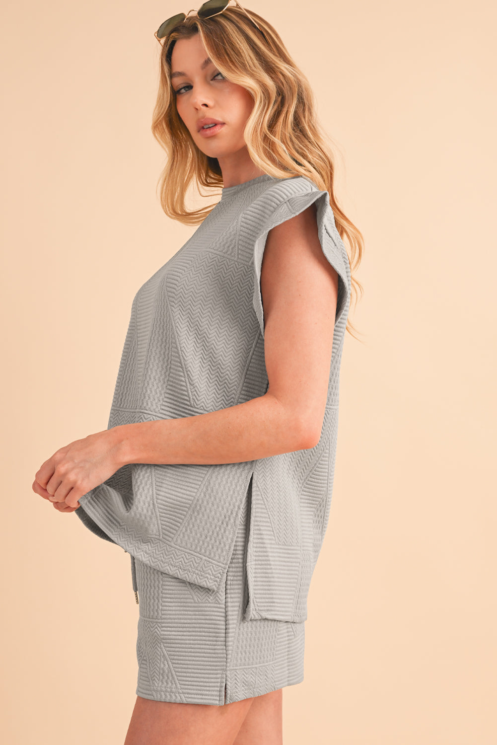 Textured Ruffle Top Shorts Set